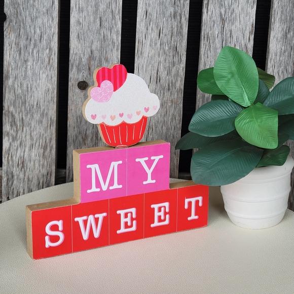 Other - Sweet Cupcake Party Wood Decor